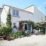 Au Pied De L'ile Oleron Holiday home
