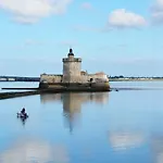 Holiday home Au Pied De L'ile Oleron