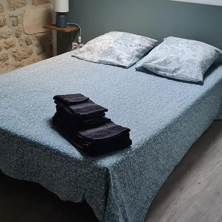 Au Pied De L'ile Oleron